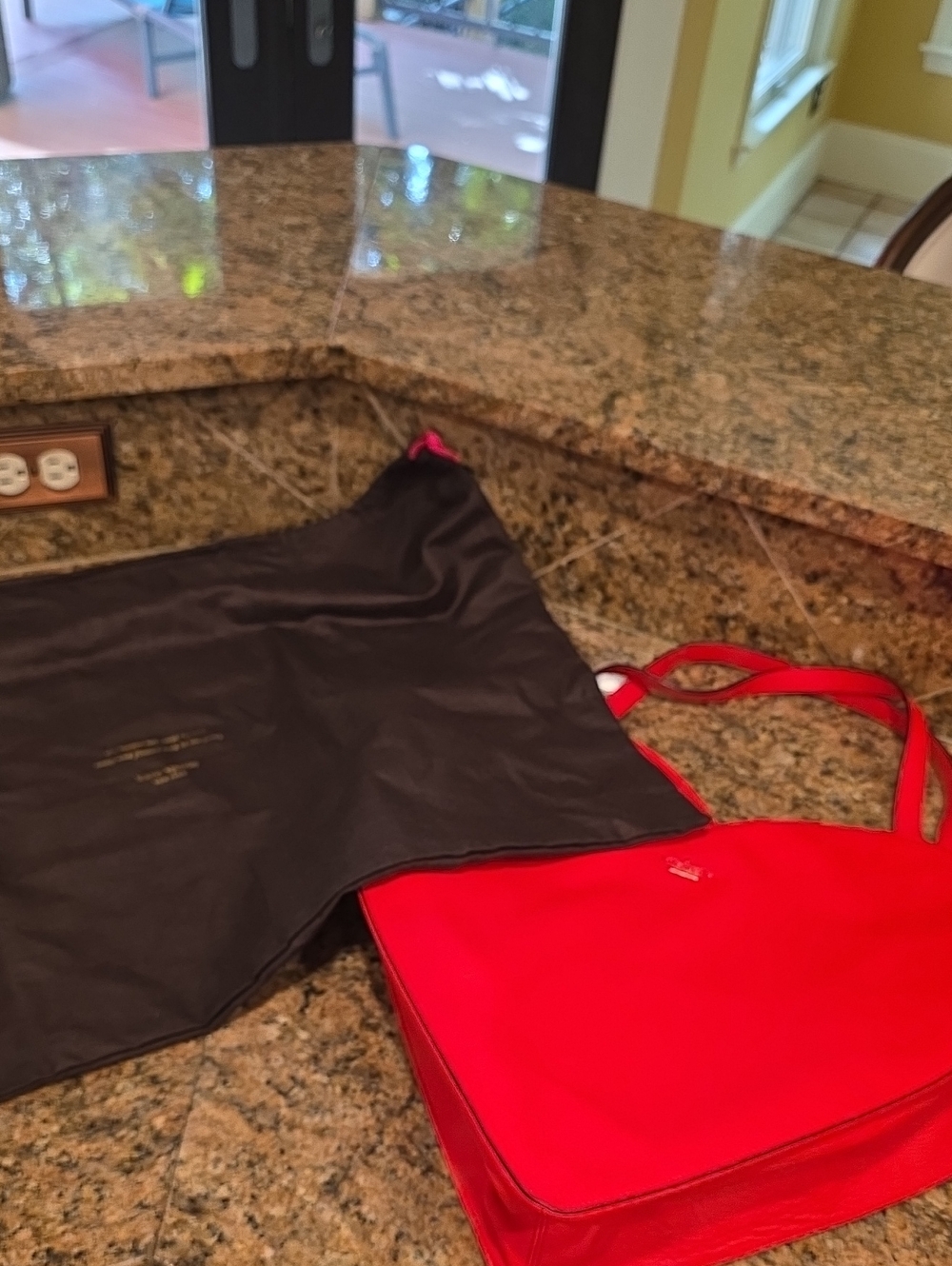 Rare Never Carried Kate Spade Love Birds Heart Tote - Picture 12 of 13